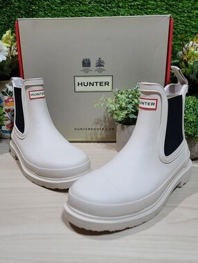 Hunter Boot Women's Commando Chelsea Rain Boot - Cast, US 6 Medium NEW